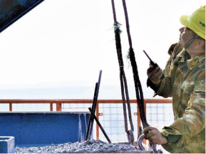 卸扣助力仙新路長江大橋建設